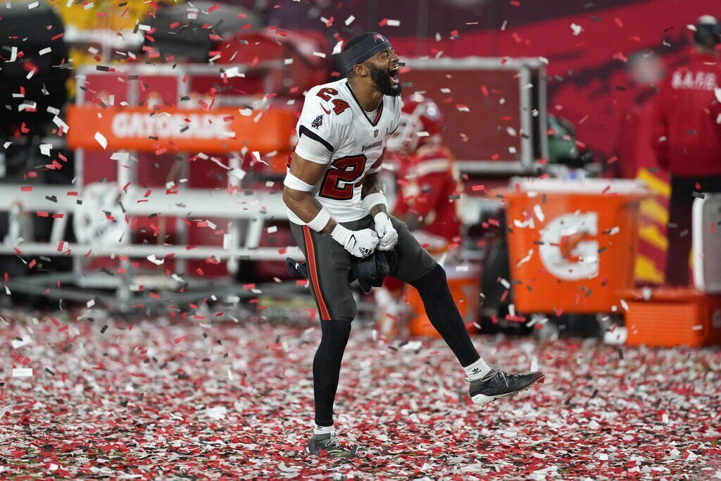 Chiefs Buccaneers Super Bowl Football